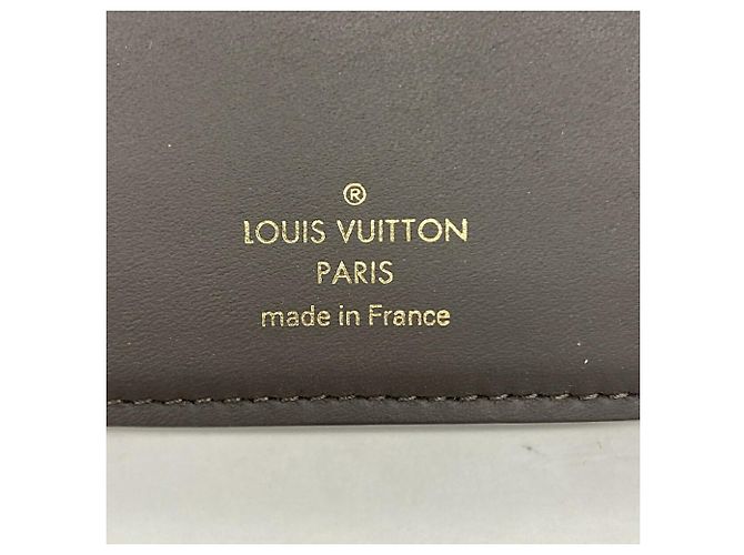 Louis Vuitton Portefeuille Capucines Compact Tri-fold Wallet - vista 4
