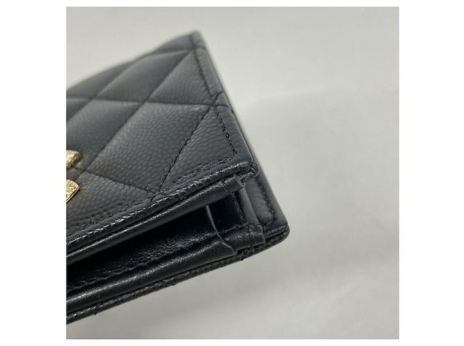 Cartera bi-fold Chanel Matelassé Negro - vista 6