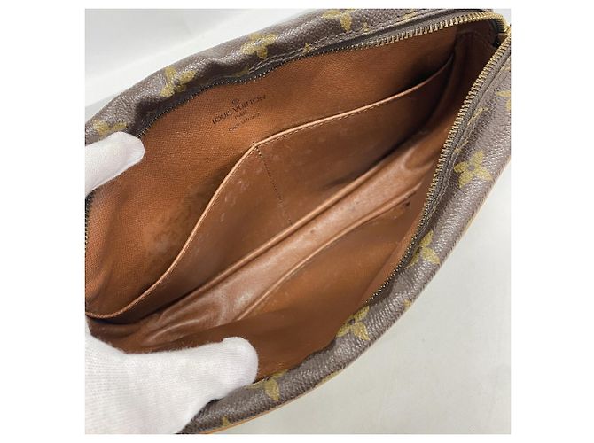 Borsa a pochette Louis Vuitton Monogram Compiegne 28 Marrone - vista 4