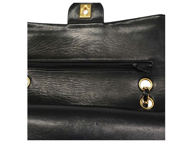 Borsa a tracolla Chanel Matelassé in pelle d'agnello nera Nero - vista 12