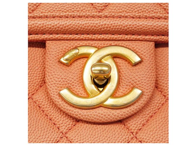 Borsa a tracolla Chanel Matelassé in pelle caviar rosa - vista 9