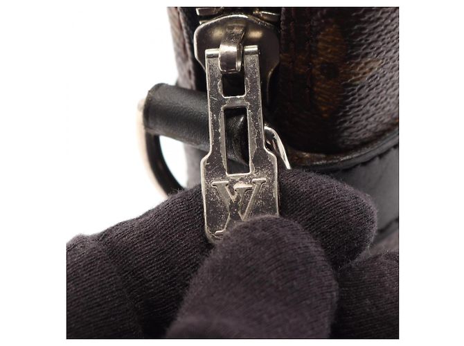 Louis Vuitton Portedocuments Voyage GM Business Bag Marrone Nero - vista 11