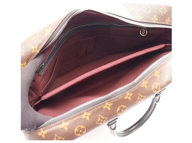 Louis Vuitton Portedocuments Voyage GM Business Bag Marrone Nero - vista 3