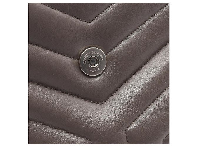 Borsa a tracolla Yves Saint Laurent Loulou Small Marrone - vista 7