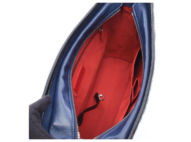 Borsa a tracolla hobo Chanel Gabrielle de Large Nero Blu navy - vista 3