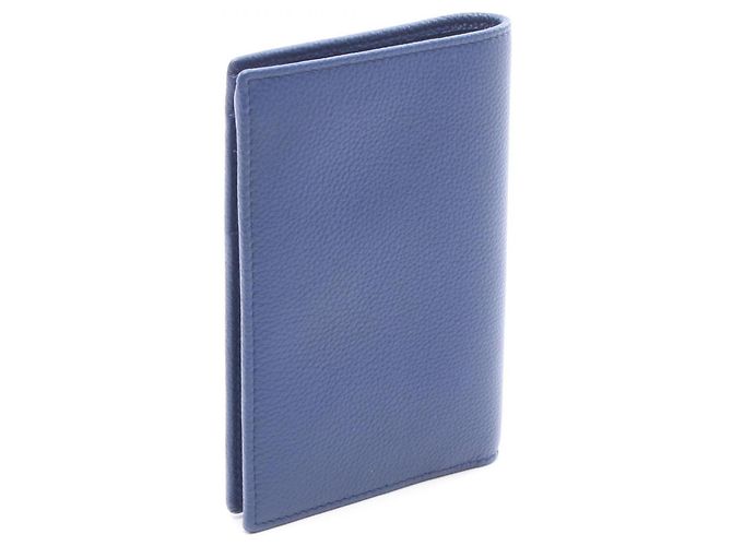 Portapassaporto in pelle blu navy Chanel Coco Mark - vista 2