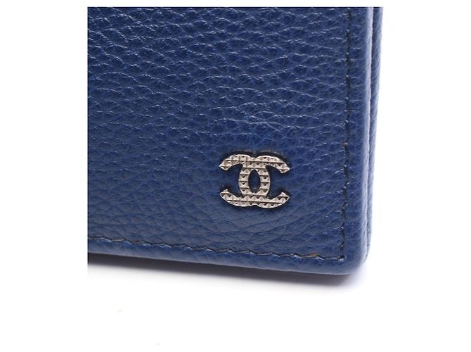Portapassaporto in pelle blu navy Chanel Coco Mark - vista 7