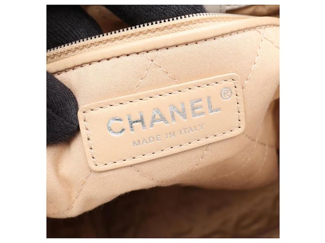 Zaino/Borsa Chanel 22 Large Bianco - vista 4