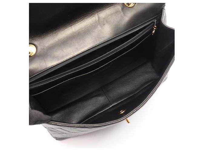 Chanel 30 Large Matelassé Single Flap Handbag Black - view 3