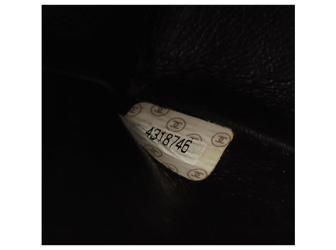 Chanel 30 Large Matelassé Single Flap Handbag Black - view 5