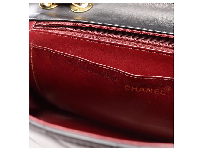 Borsa a tracolla Chanel Large Matelassé 34 Single Flap Nero - vista 7