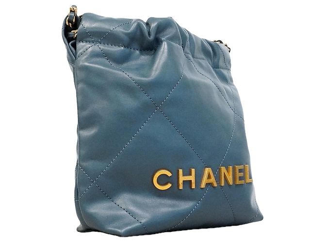 Borsa a tracolla Chanel in vitello blu - vista 2