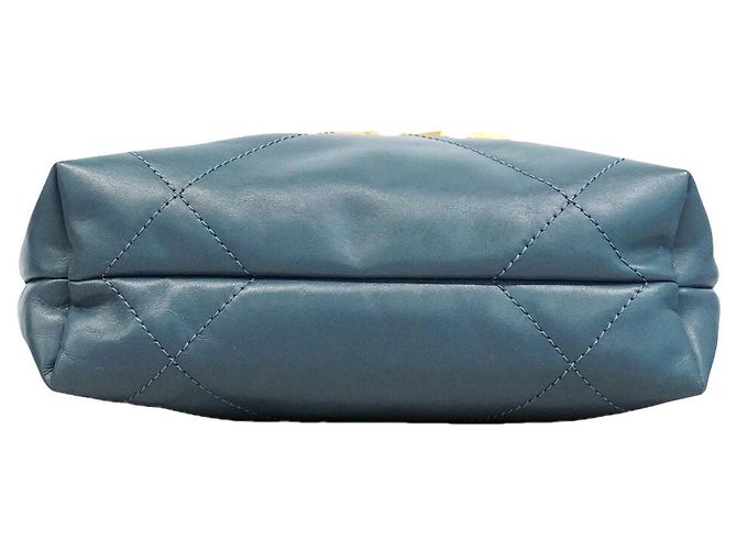 Borsa a tracolla Chanel in vitello blu - vista 3