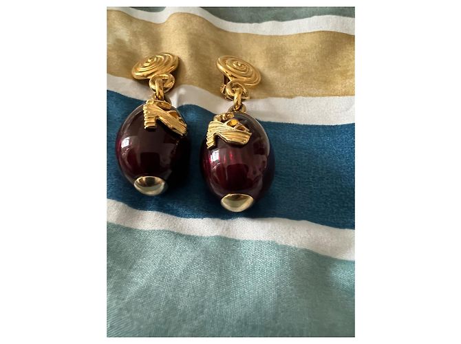 Salvatore Ferragamo Orecchini pendenti Ferragamo bordeaux Bordò Gold hardware - vista 3