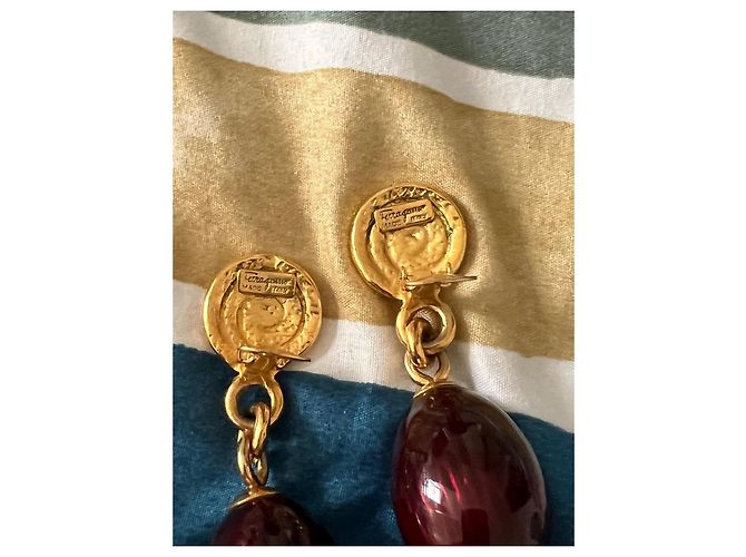 Salvatore Ferragamo Orecchini pendenti Ferragamo bordeaux Bordò Gold hardware - vista 4