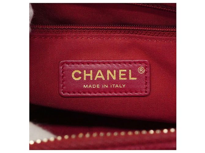 Borsa a tracolla con catena Chanel Matelassé Rosso - vista 5