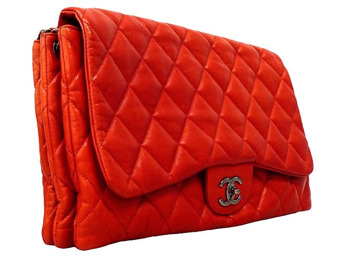 Borsa a tracolla Chanel Matelassé Rosso - vista 2