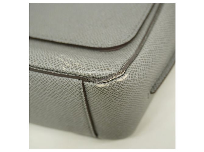 Borsa a tracolla Louis Vuitton Taiga Roman PM - vista 6
