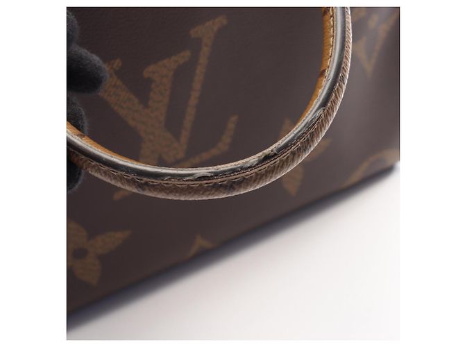 Borsa Tote Louis Vuitton OnTheGo MM Marrone Beige Monogramma - vista 9