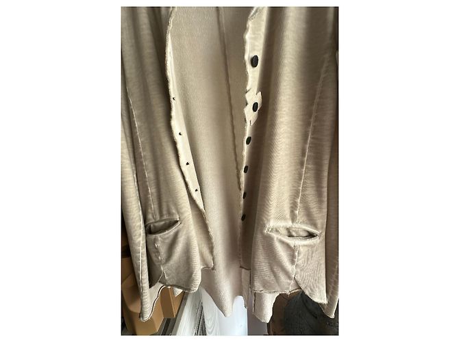 Munthe Plus Simonsen Chaqueta de punto beige PLU con botones negros - vista 3