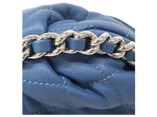 Borsa a tracolla Chanel Matelassé con catena Blu - vista 8