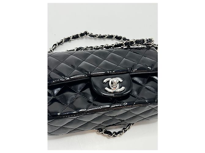 Chanel Classic Single Flap Quilted Lambskin Moyen Nero - vista 3