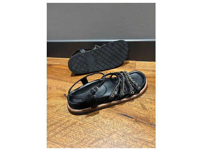 Sandali con catena in pelle nera Chanel Nero - vista 9
