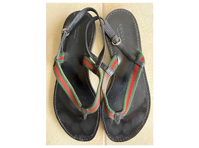 Sandali thong Gucci in pelle nera con dettaglio Web Nero Rosso Verde - vista 5