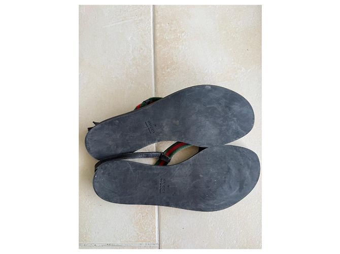 Sandali thong Gucci in pelle nera con dettaglio Web Nero Rosso Verde - vista 6