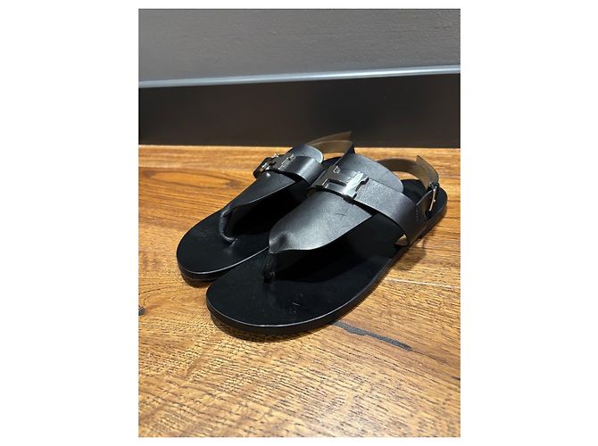 Hermès Sandali thong in pelle nera con logo H Hermes Nero - vista 8