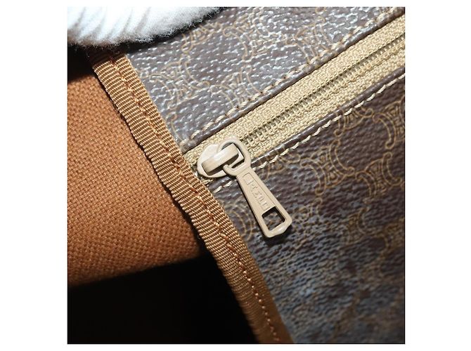 Céline Borsa Boston CELINE Macadam Canvas PVC Leather Brown Gold Auth 200952 Marrone D'oro - vista 23