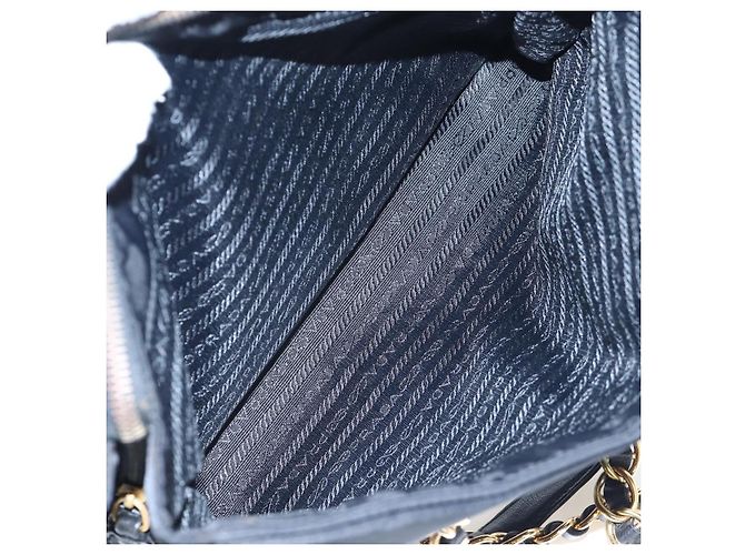 Borsa a tracolla con catena PRADA Nylon Nero Oro Auth 199857V D'oro - vista 10