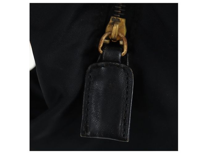 Borsa a tracolla con catena PRADA Nylon Nero Oro Auth 199857V D'oro - vista 23