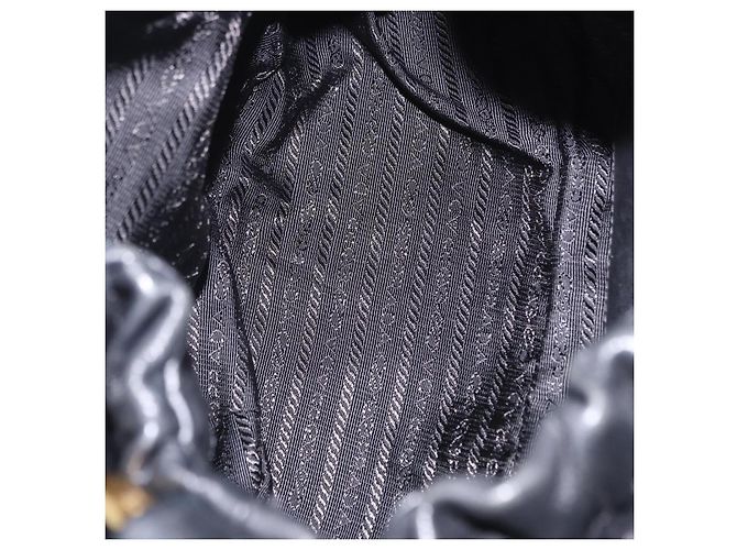 Borsa a tracolla PRADA in pelle nera e oro Auth am12560V Nero D'oro - vista 9
