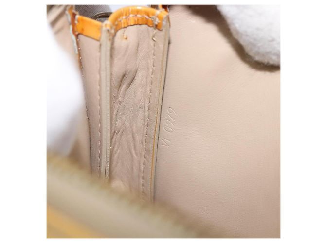 LOUIS VUITTON Monogram Vernis Lexington Accessory Pouch Beige M91010 Auth hk4073 - vista 12