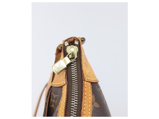 LOUIS VUITTON Monogram Odeon PM Shoulder Bag M56390 LV Auth hk4102 Monogramma - vista 18