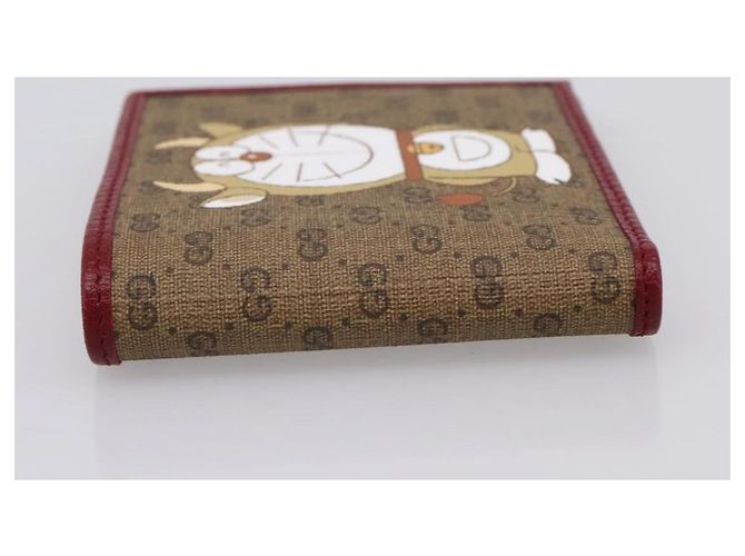 GUCCI x Doraemon Cartera Cow Doraemon Micro GG PVC Beige 654498 Auth 167547SAM Roja - vista 4