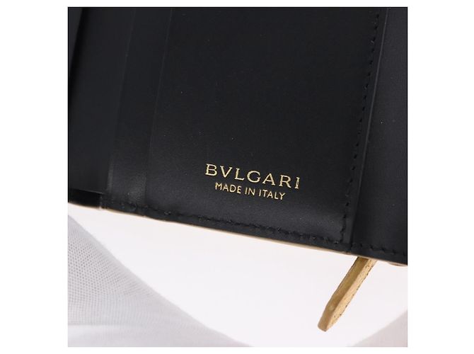 Bulgari Portafoglio BVLGARI Serpenti in pelle oro Auth 202311M D'oro - vista 20