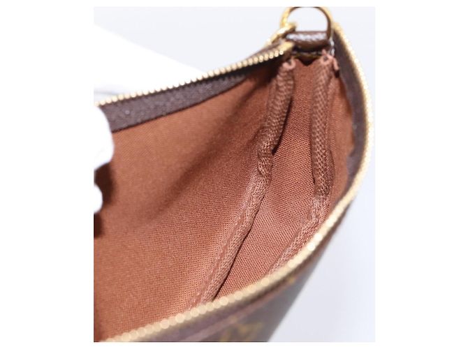 LOUIS VUITTON Monogram Mini Pochette Accessoires Pouch N41667 LV Auth 200984V Monograma - vista 19