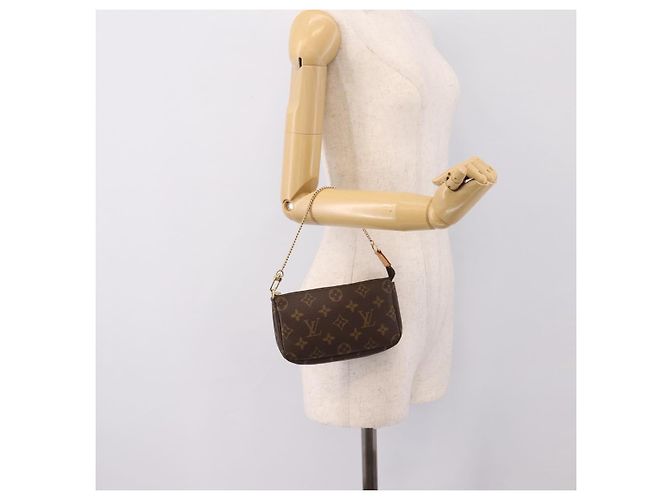 LOUIS VUITTON Monogram Mini Pochette Accessoires Pouch N41667 LV Auth 200984V Monograma - vista 21