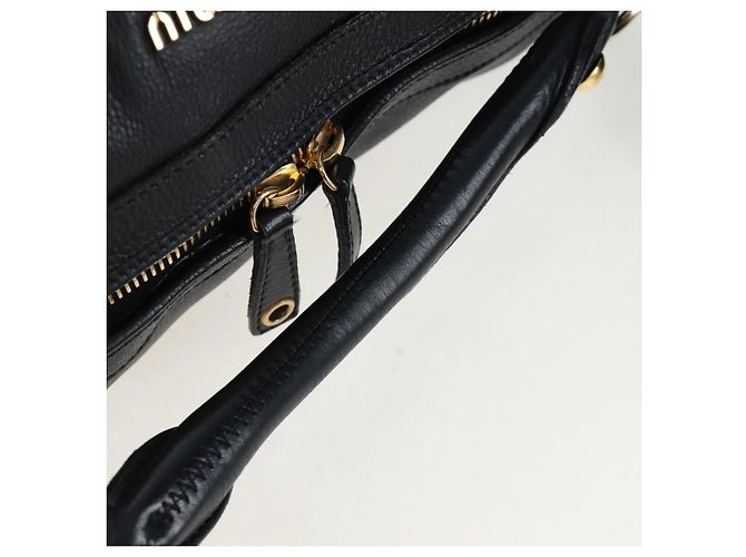 Borsa a tracolla Miu Miu in pelle nera e oro Auth yk20825V Nero D'oro - vista 8