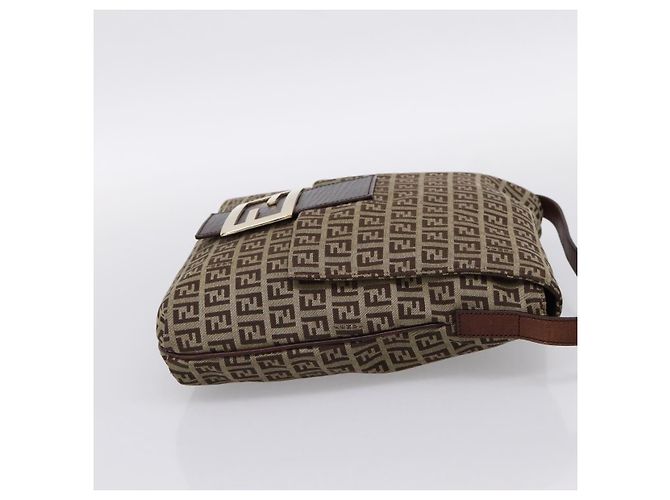 Borsa a tracolla FENDI Zucchino Canvas Mamma Baguette Beige Gold Auth ka5997A - vista 4