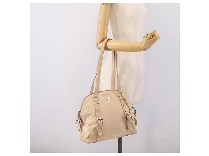 PRADA Schultertasche aus Leder Beige Silber Auth 200826V - Ansicht 27
