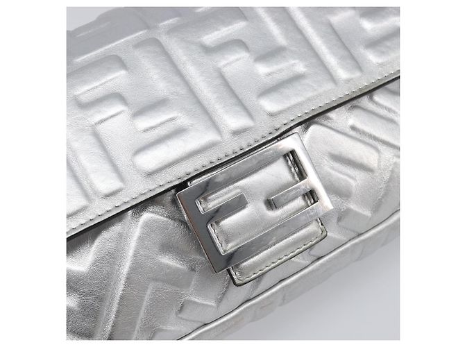 Borsa a spalla FENDI Zucca Mamma Baguette in pelle argento 8BR600 Auth yk20852SAM Prata - vista 20