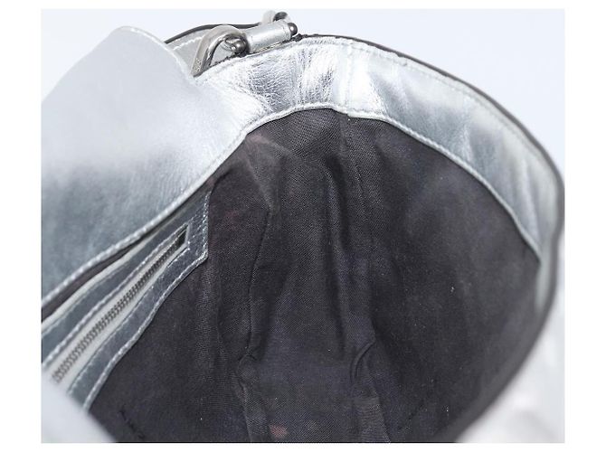 Borsa a spalla FENDI Zucca Mamma Baguette in pelle argento 8BR600 Auth yk20852SAM Prata - vista 24