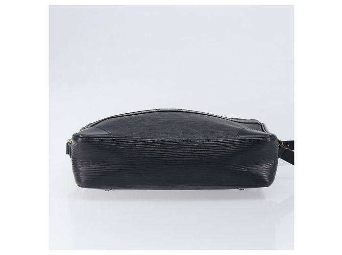 LOUIS VUITTON Epi Trocadero 23 Shoulder Bag Black M52302 LV Auth 197664A Nero - vista 5
