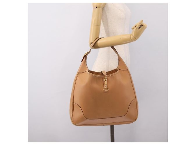 Hermès Borsa a tracolla HERMES Trim 38 in pelle Beige Gold Auth 199943A D'oro - vista 20