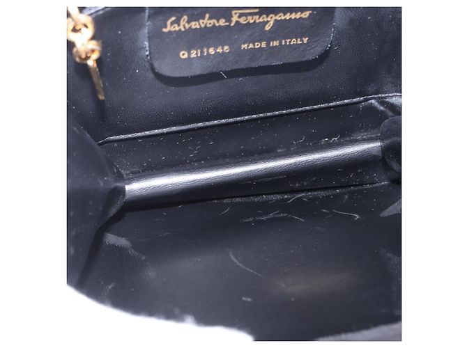 Borsa Salvatore Ferragamo in camoscio nero e oro Auth SW2667V - vista 10