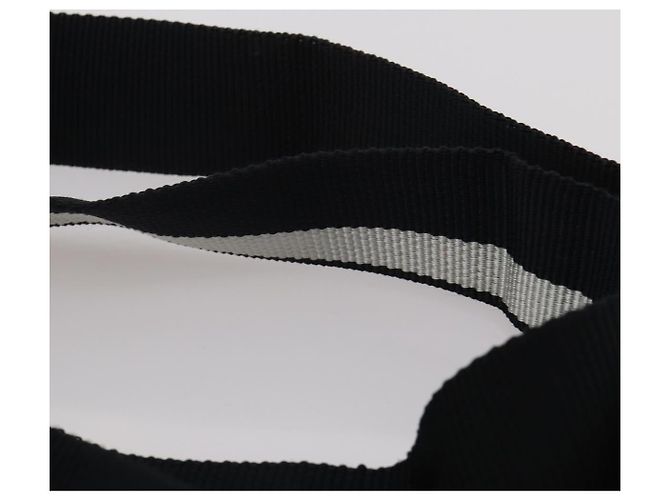 Borsello da vita CHANEL Travel Line in nylon nero e argento CC Auth 198646A - vista 14