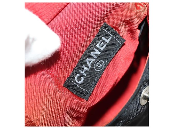 Borsello da vita CHANEL Travel Line in nylon nero e argento CC Auth 198646A - vista 21